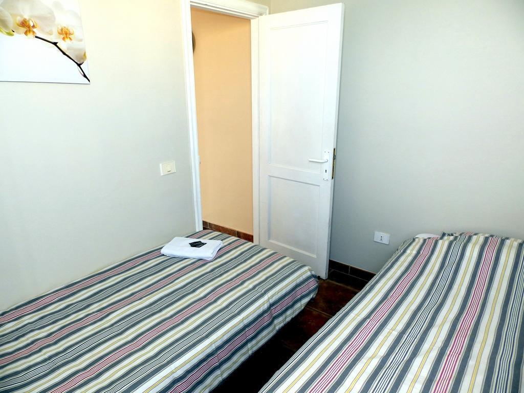 Apartamentos Medano - Atico Playa El Médano Стая снимка